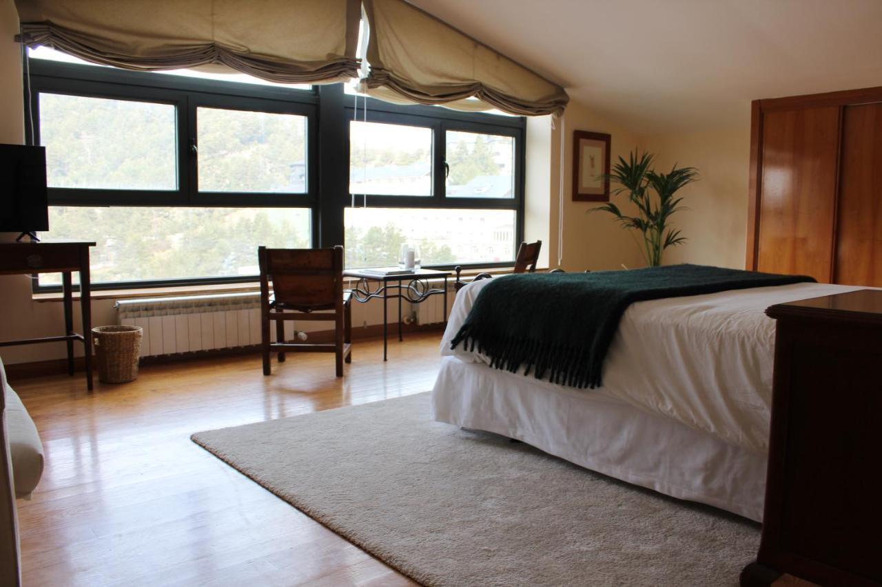 Corzo Hotel Cercedilla Bagian luar foto