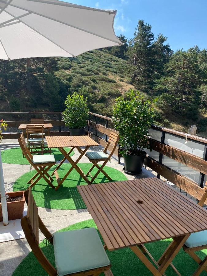 Corzo Hotel Cercedilla Bagian luar foto