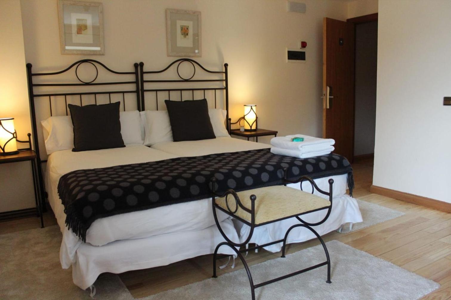 Corzo Hotel Cercedilla Bagian luar foto